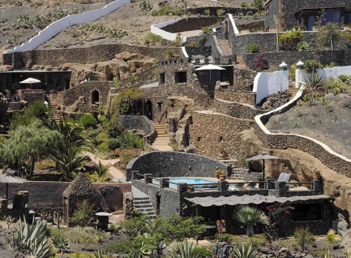 Castillo Lanzarote Villa Sophie - Luxury Villa -Sleep In A Volcanic Cave With Heated Pool Tías Eksteriør billede