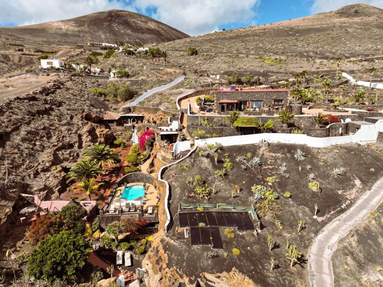 Castillo Lanzarote Villa Sophie - Luxury Villa -Sleep In A Volcanic Cave With Heated Pool Tías Eksteriør billede