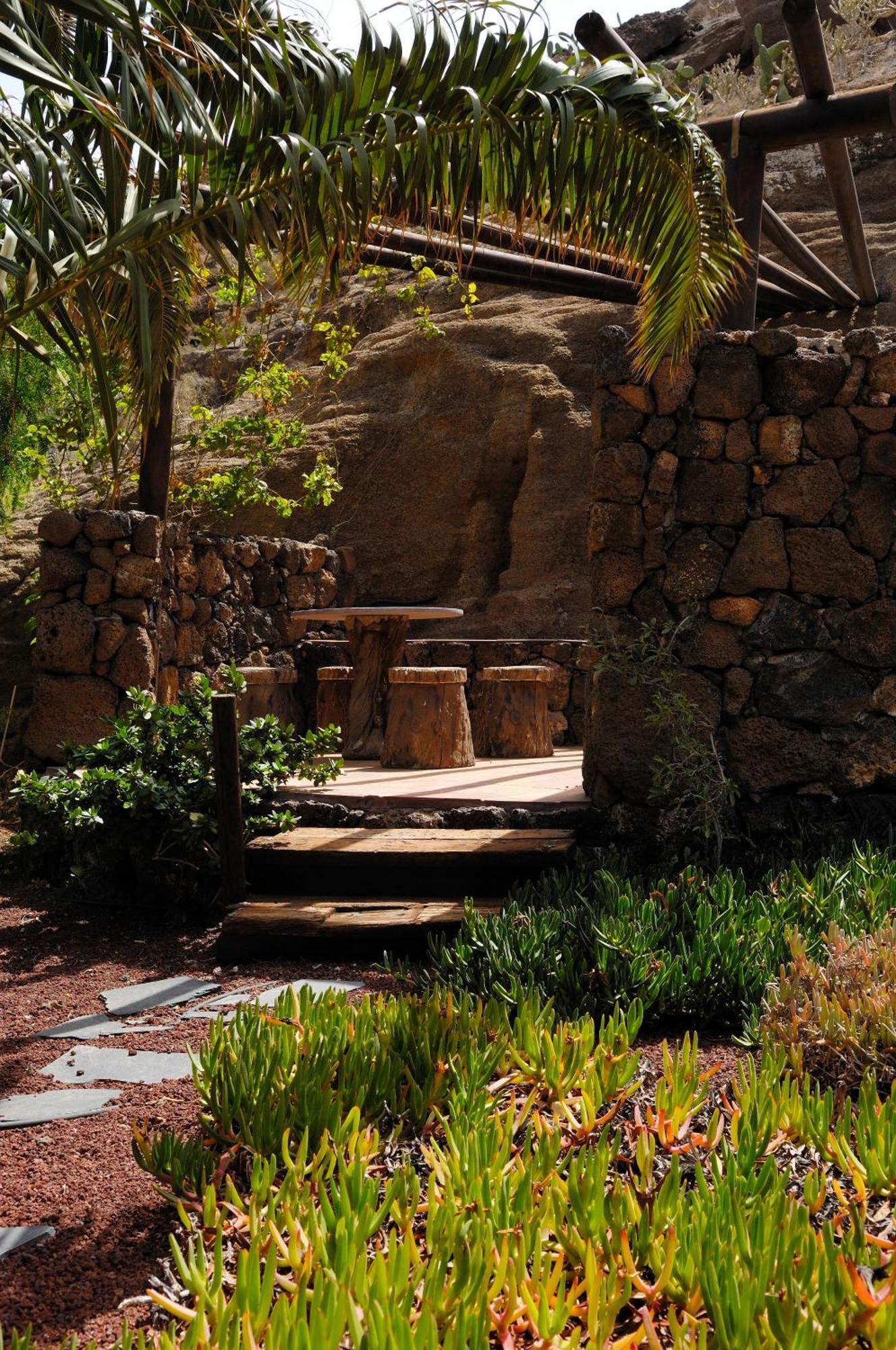 Castillo Lanzarote Villa Sophie - Luxury Villa -Sleep In A Volcanic Cave With Heated Pool Tías Eksteriør billede