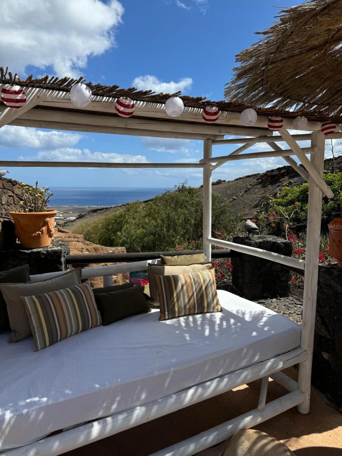 Castillo Lanzarote Villa Sophie - Luxury Villa -Sleep In A Volcanic Cave With Heated Pool Tías Eksteriør billede