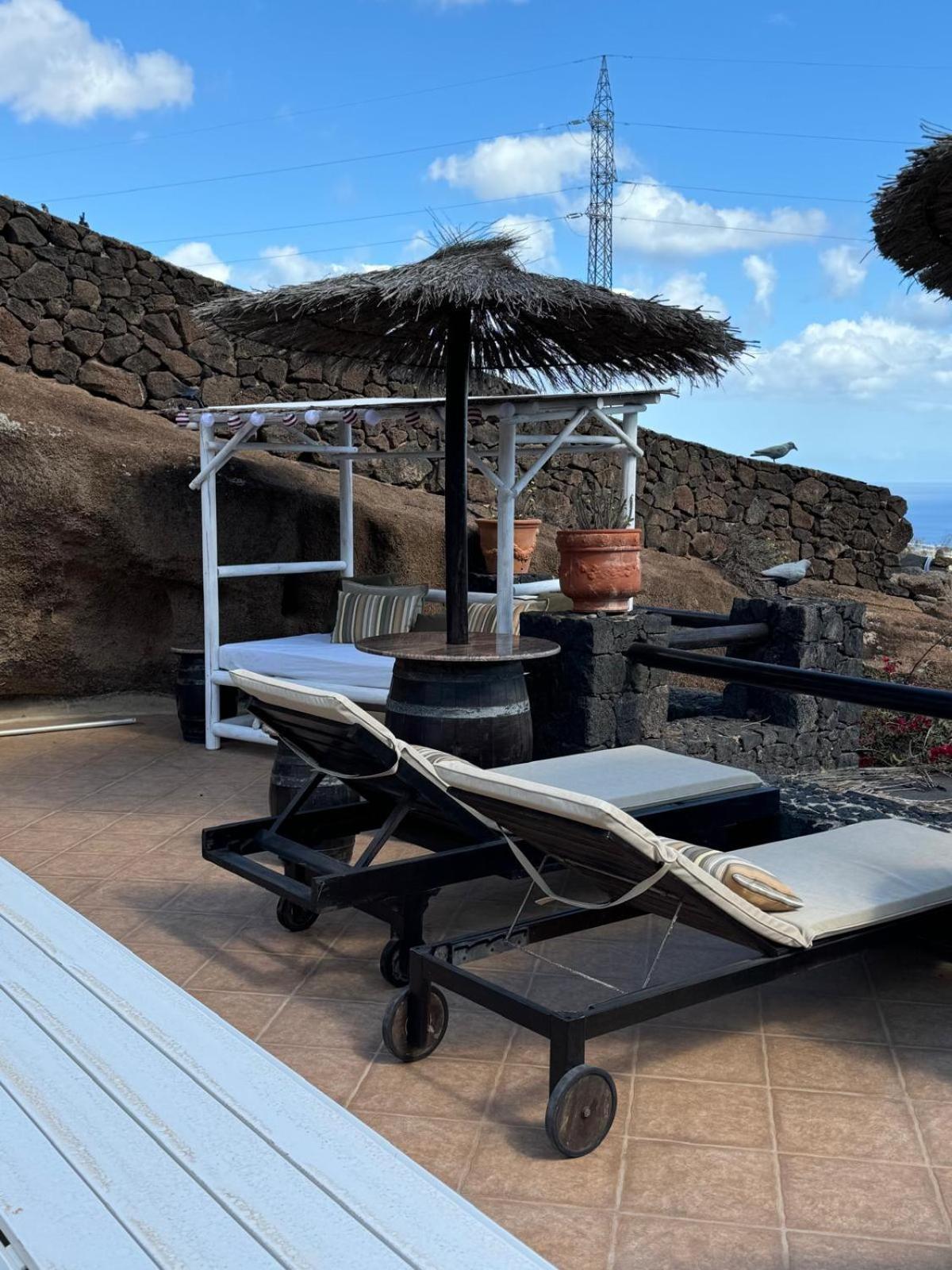 Castillo Lanzarote Villa Sophie - Luxury Villa -Sleep In A Volcanic Cave With Heated Pool Tías Eksteriør billede