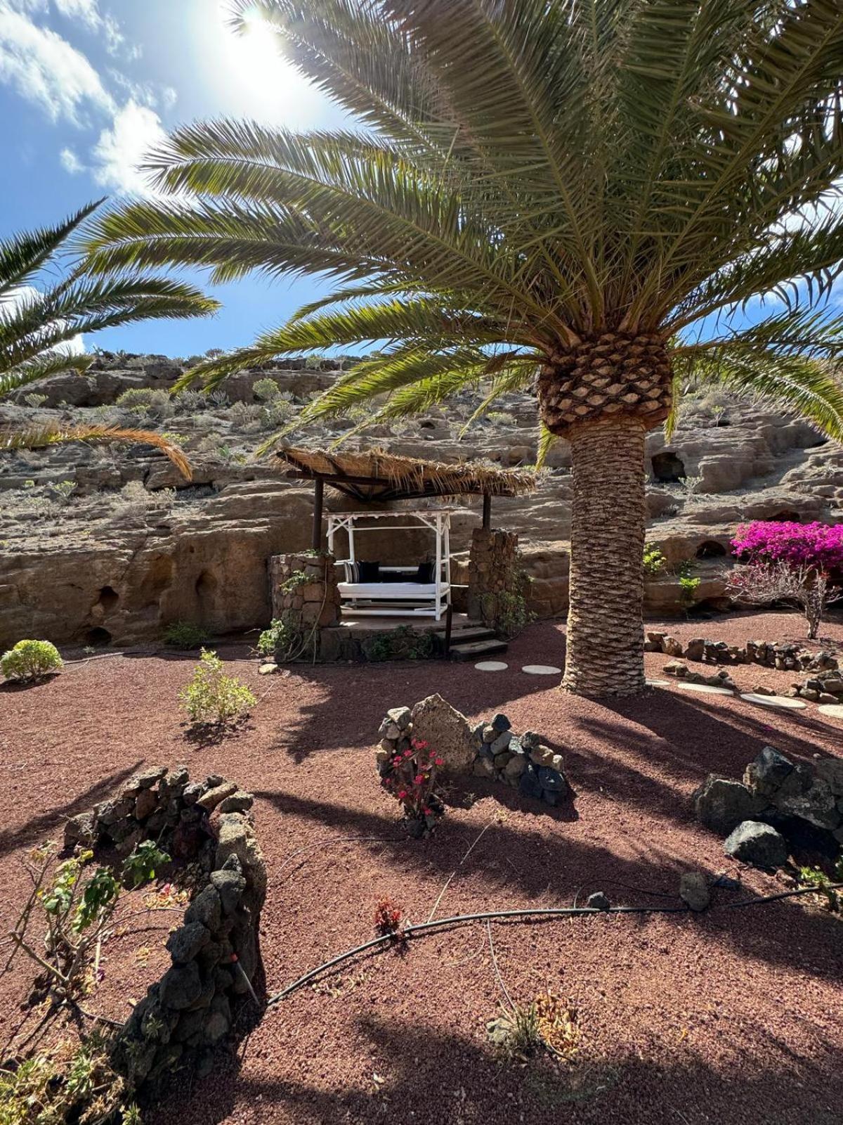 Castillo Lanzarote Villa Sophie - Luxury Villa -Sleep In A Volcanic Cave With Heated Pool Tías Eksteriør billede