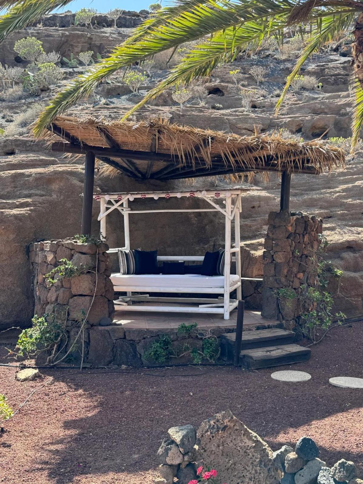 Castillo Lanzarote Villa Sophie - Luxury Villa -Sleep In A Volcanic Cave With Heated Pool Tías Eksteriør billede
