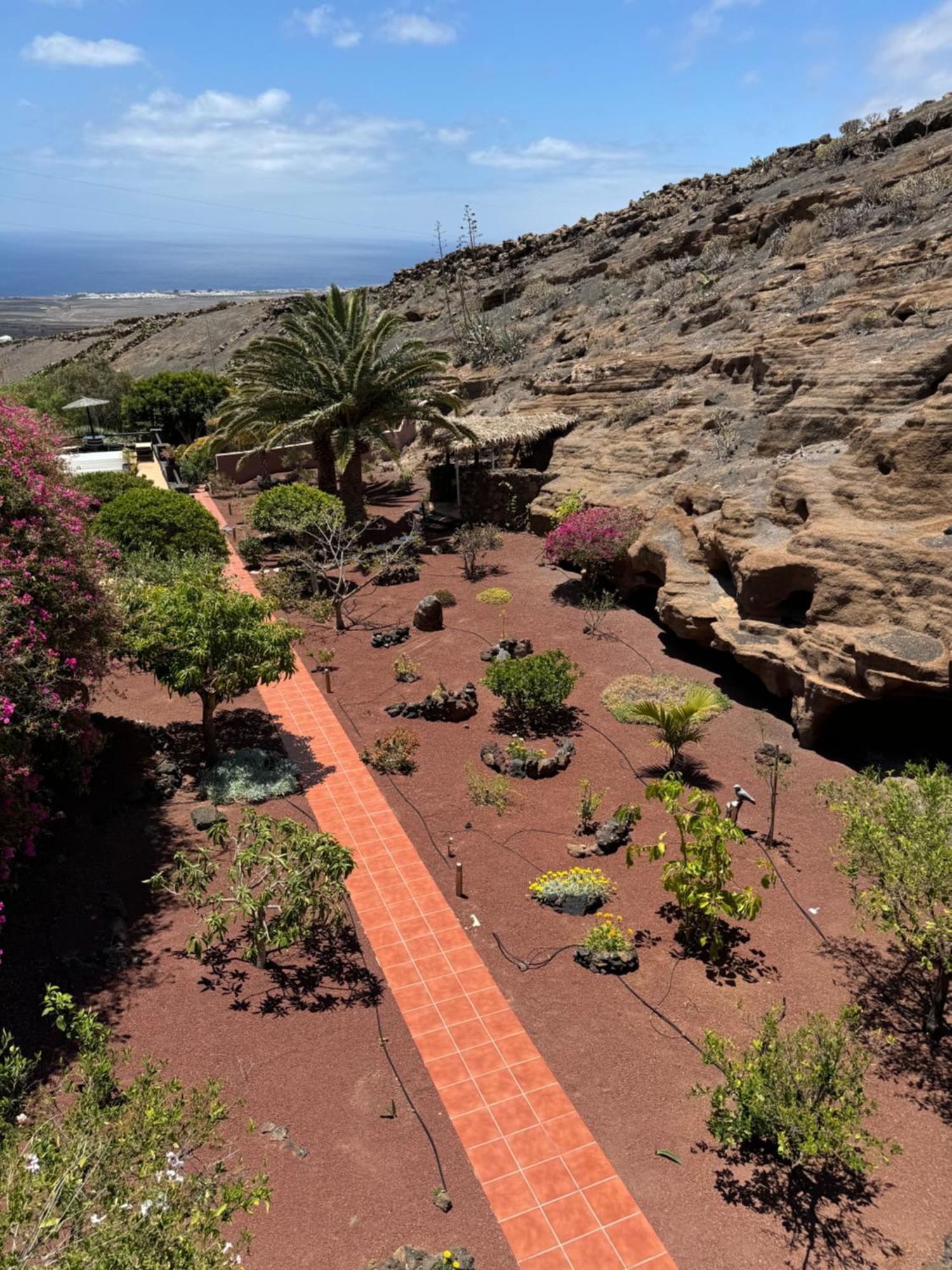 Castillo Lanzarote Villa Sophie - Luxury Villa -Sleep In A Volcanic Cave With Heated Pool Tías Eksteriør billede